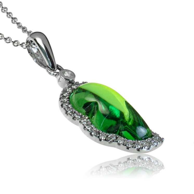 GOLDIE Zlatý náhrdelník so zeleným kremeňom a diamantmi Meliss LPE588.AV
