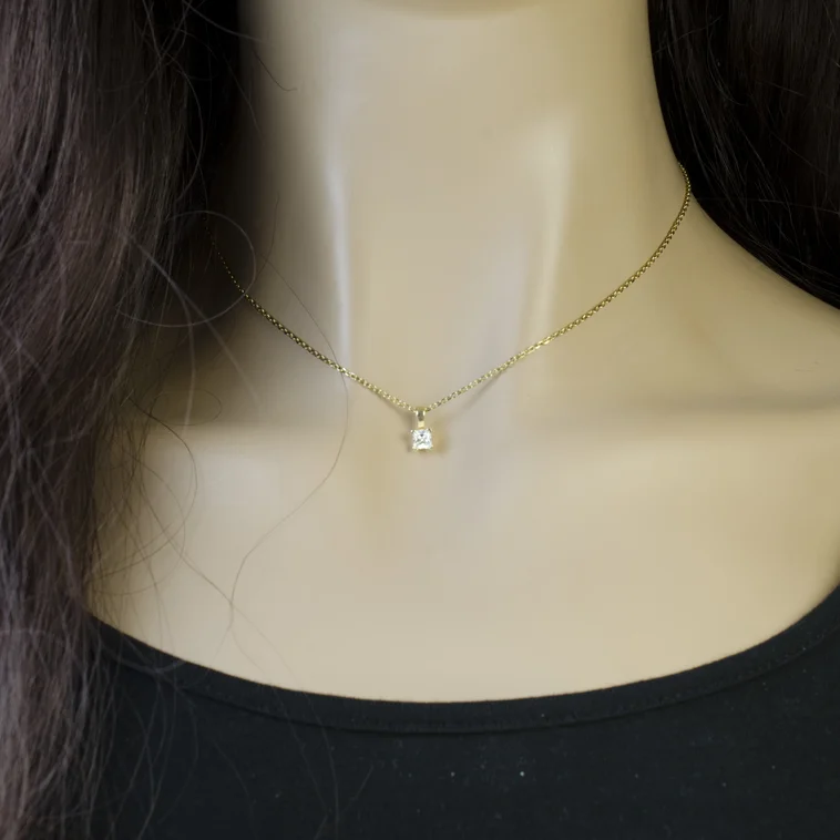 GOLDIE Zlatý prívesok Elegant Yellow LPE528.AWB GOLDIE Zlatý prívesok Elegant Yellow LPE528.AWB