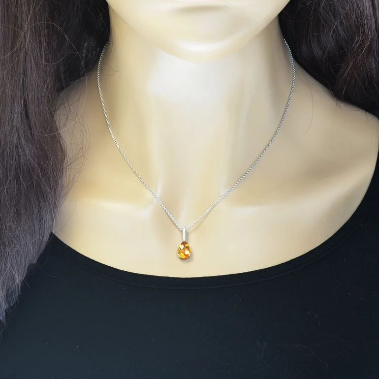 GOLDIE Zlatý prívesok s citrínom a diamantmi Nectar LPE051.ALB GOLDIE Zlatý prívesok s citrínom a diamantmi Nectar LPE051.ALB