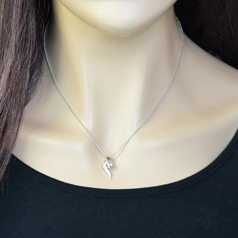 GOLDIE Zlatý prívesok s diamantom Lexi LPE077.ALB GOLDIE Zlatý prívesok s diamantom Lexi LPE077.ALB