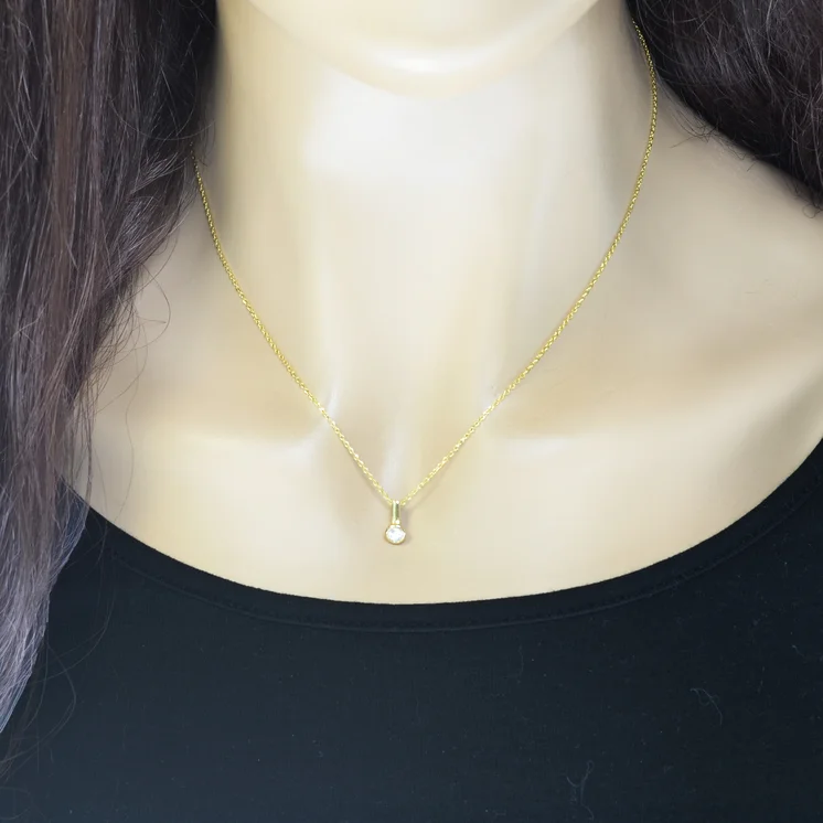 GOLDIE Zlatý prívesok s diamantom Trisse LPE067.ALB GOLDIE Zlatý prívesok s diamantom Trisse LPE067.ALB