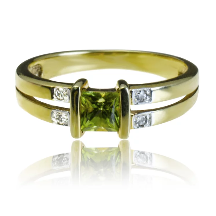 GOLDIE Zlatý prsteň s peridotom a diamantmi Amelia LRG443.D GOLDIE Zlatý prsteň s peridotom a diamantmi Amelia LRG443.D