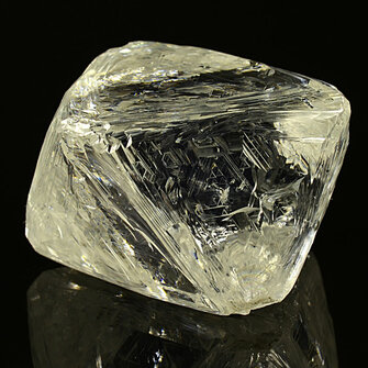 VZNIK A VLASTNOSTI DIAMANTU